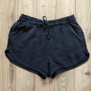 Women’s American Eagle Outfitters Black 100% Lyocell shorts size S